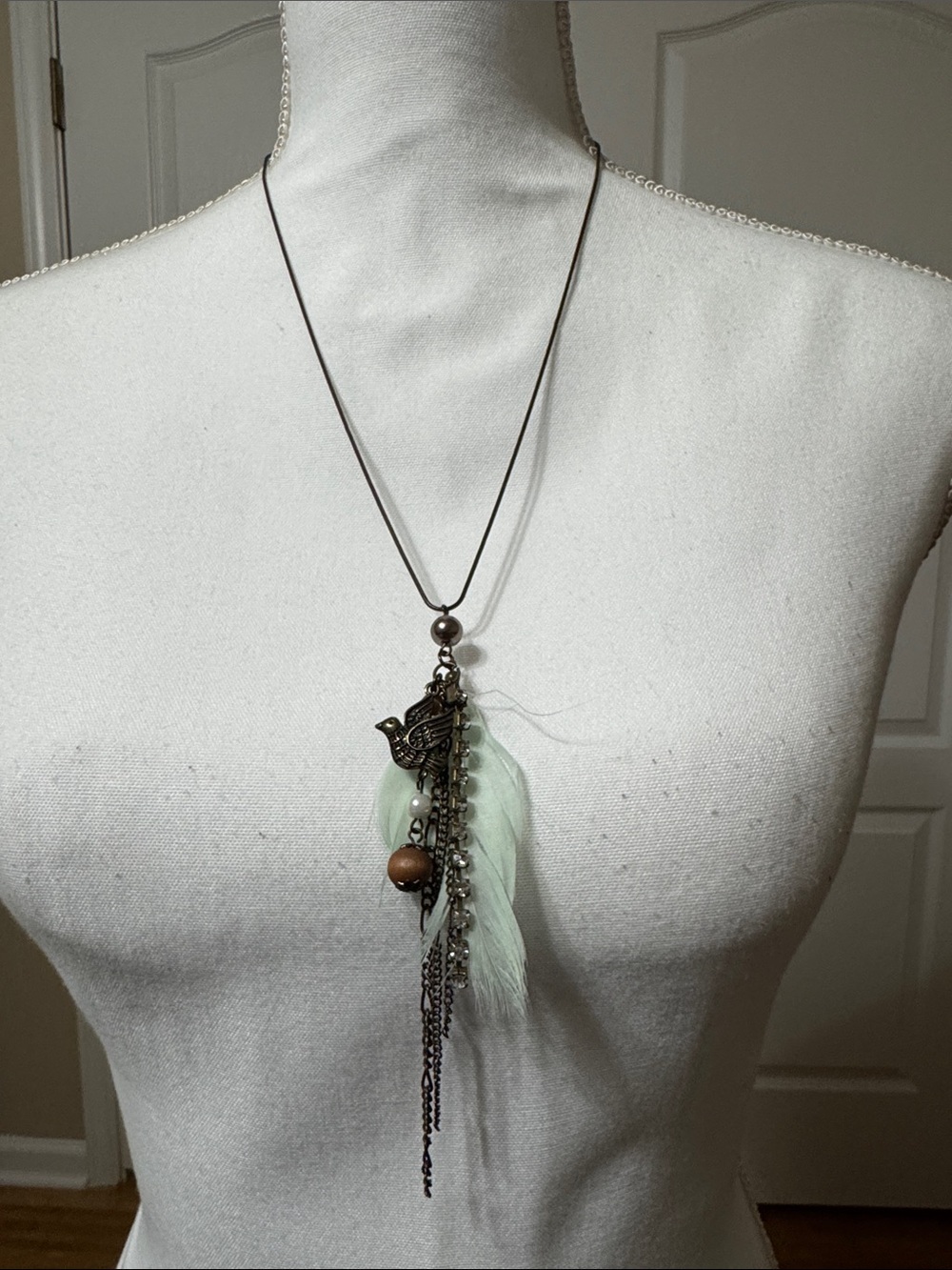 Boho Bird Feather Pendant Necklace - Mint Green
